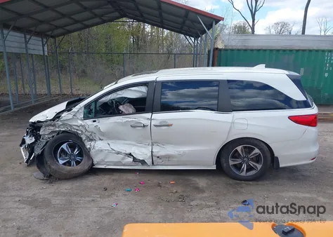 2018 Honda Odyssey Touring из США, поврежденный, VIN 5FNRL6H81JB023530